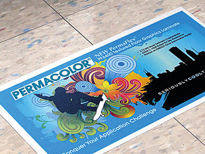 Plastificiranje naljepnica za podnu grafiku